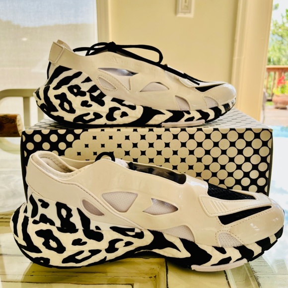 Adidas by Stella McCartney - Picture 7 of 7